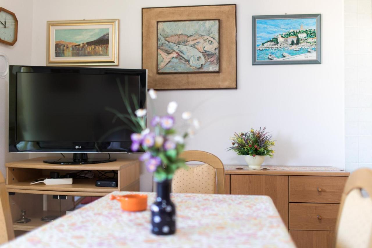 Apartment Glorija With Balcony Baska  Exterior photo