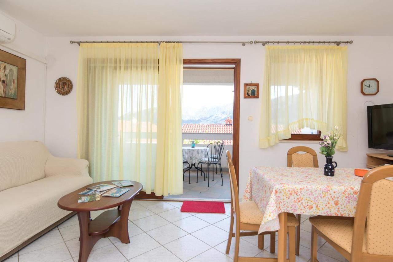 Apartment Glorija With Balcony Baska  Exterior photo